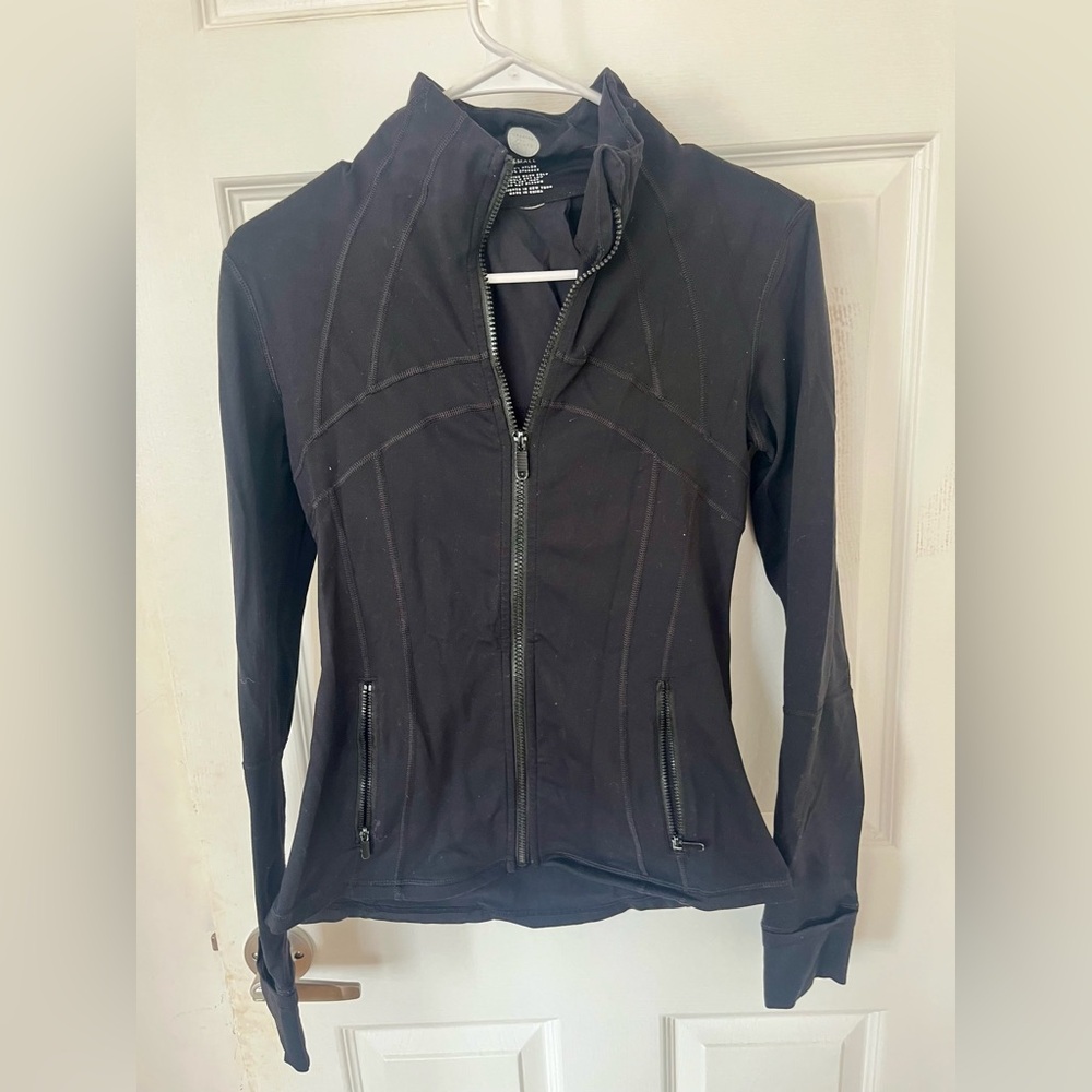 Black athletic jacket size small
